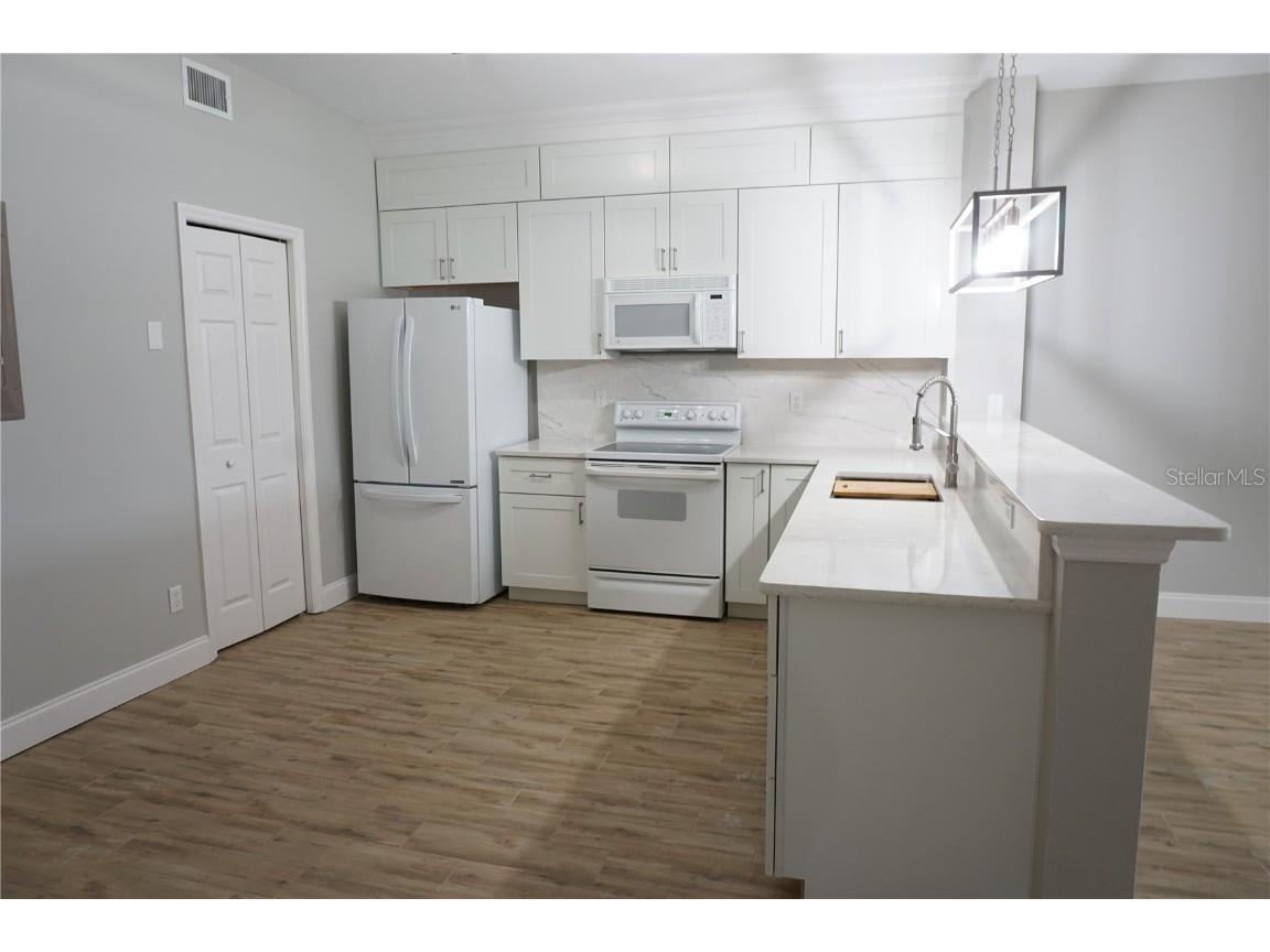 2000 Bal Harbor Boulevard #1012 Punta Gorda FL 33950 C7497932 image13