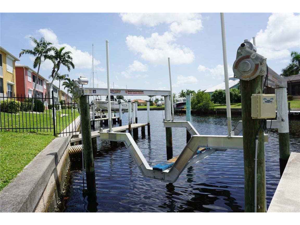 2000 Bal Harbor Boulevard #1012 Punta Gorda FL 33950 C7497932 image3