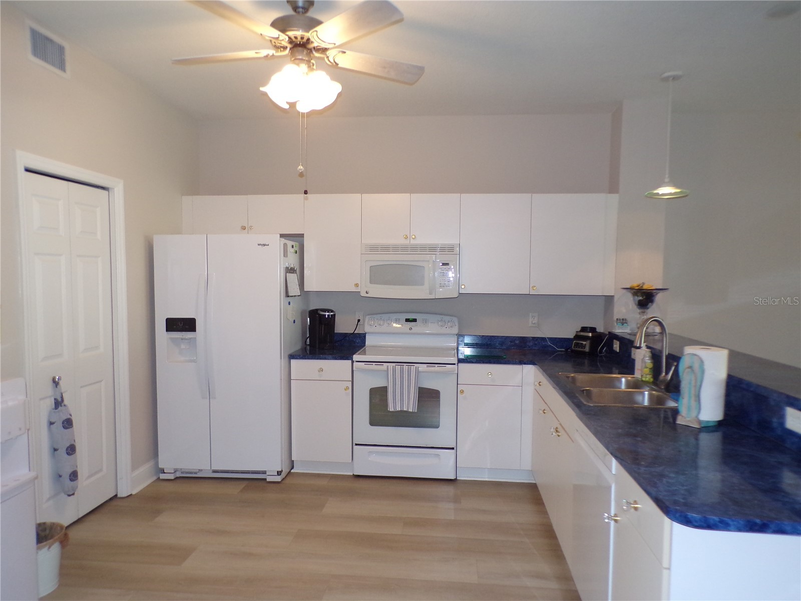 2000 Bal Harbor Boulevard #9112 Punta Gorda FL 33950 C7526369 image3