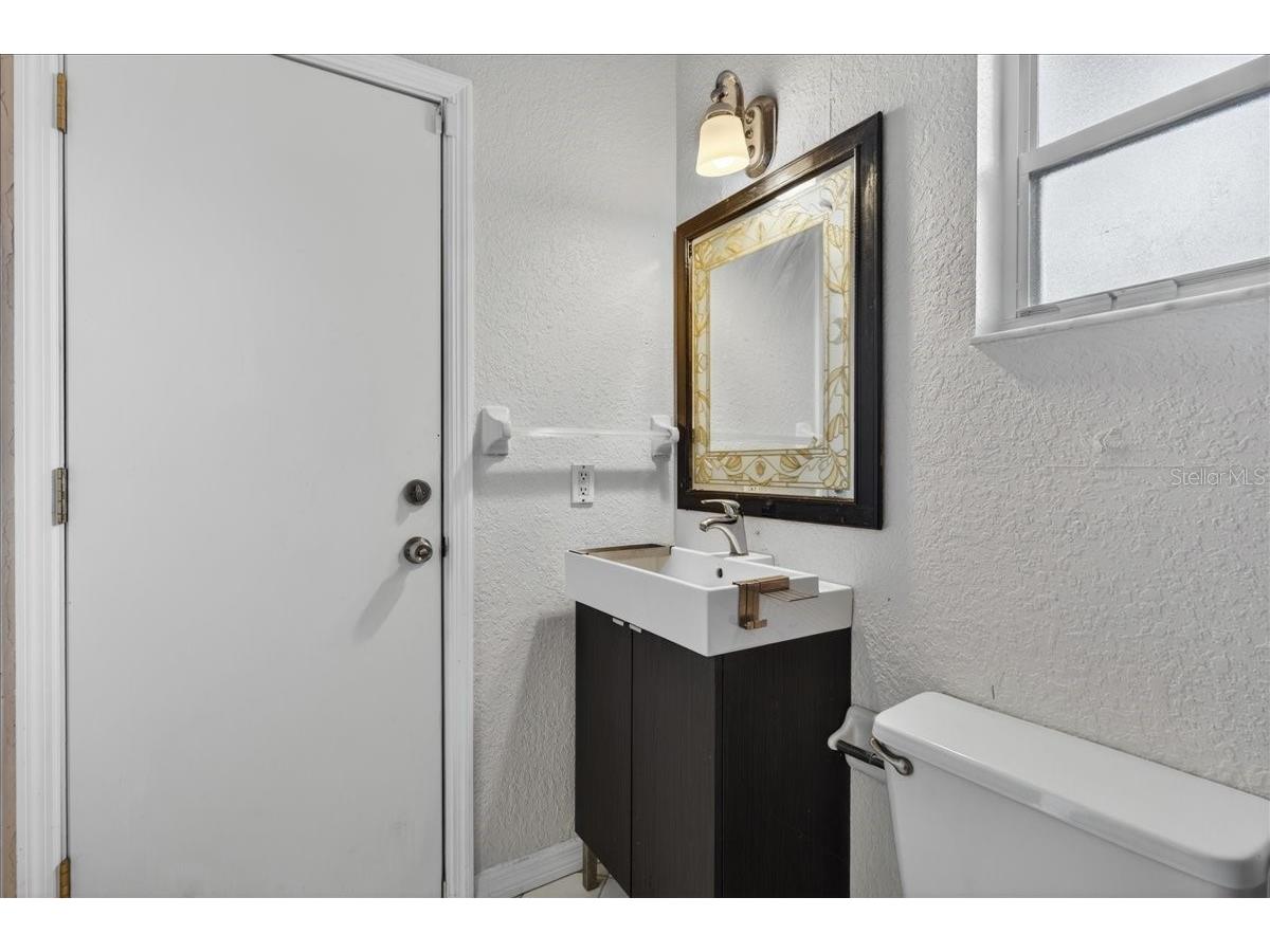 2000 Brent Place Palm Harbor FL 34683 TB8512078 image32