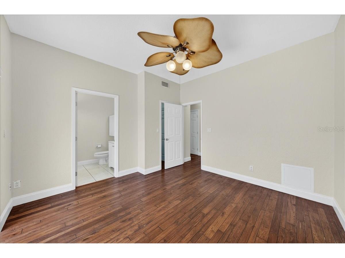 2000 Brent Place Palm Harbor FL 34683 TB8512078 image37
