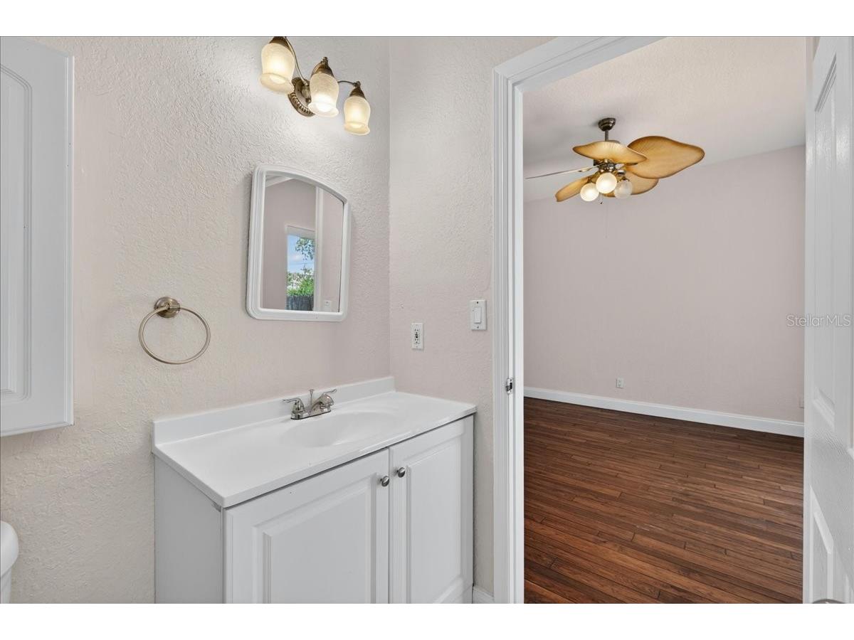 2000 Brent Place Palm Harbor FL 34683 TB8512078 image42