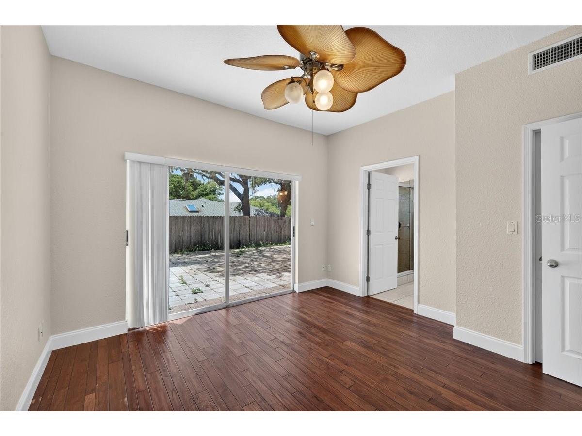 2000 Brent Place Palm Harbor FL 34683 TB8512078 image44