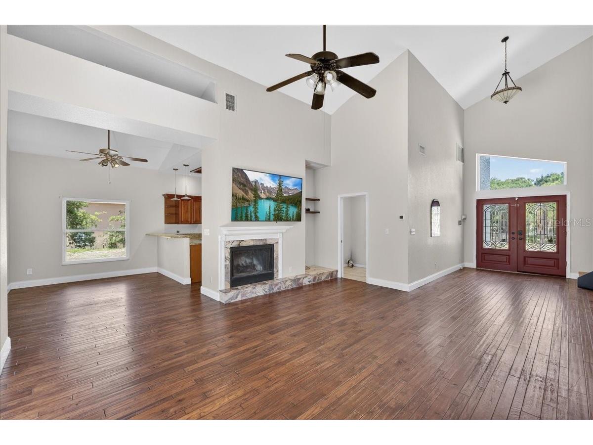2000 Brent Place Palm Harbor FL 34683 TB8512078 image5