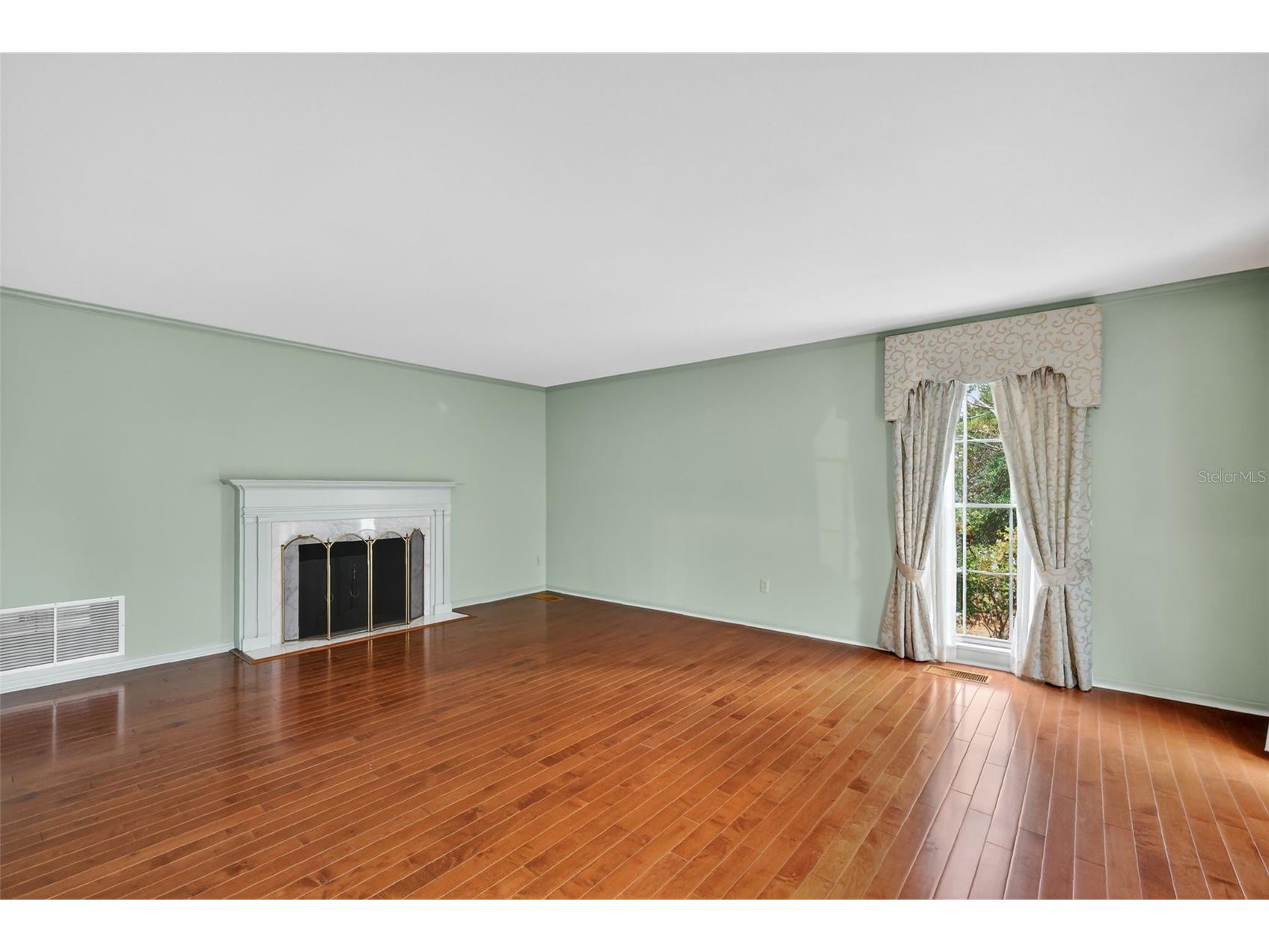 2000 Country Club Drive Eustis FL 32726 - East Crooked Lake G5108406 image5