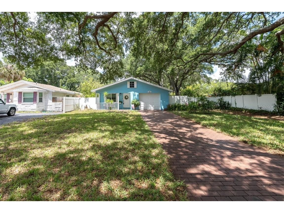 2000 Country Club Road N Saint Petersburg FL 33710 U8163331 image1