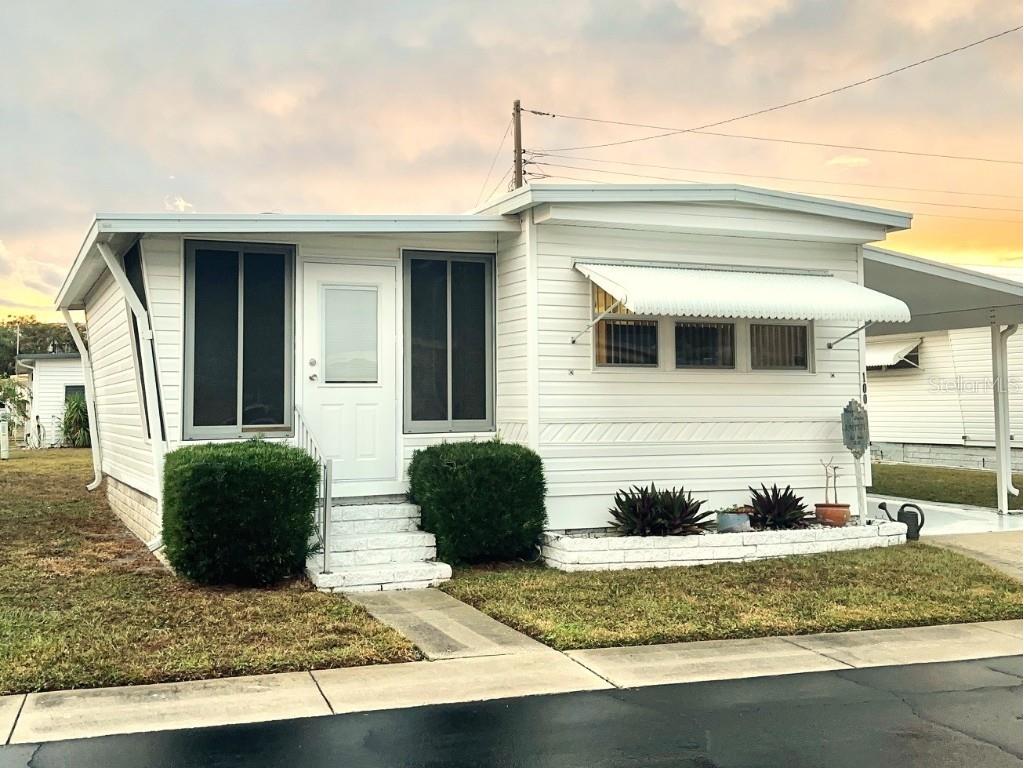 2000 E Bay Drive #100 Largo FL 33771 TB8445053 image1