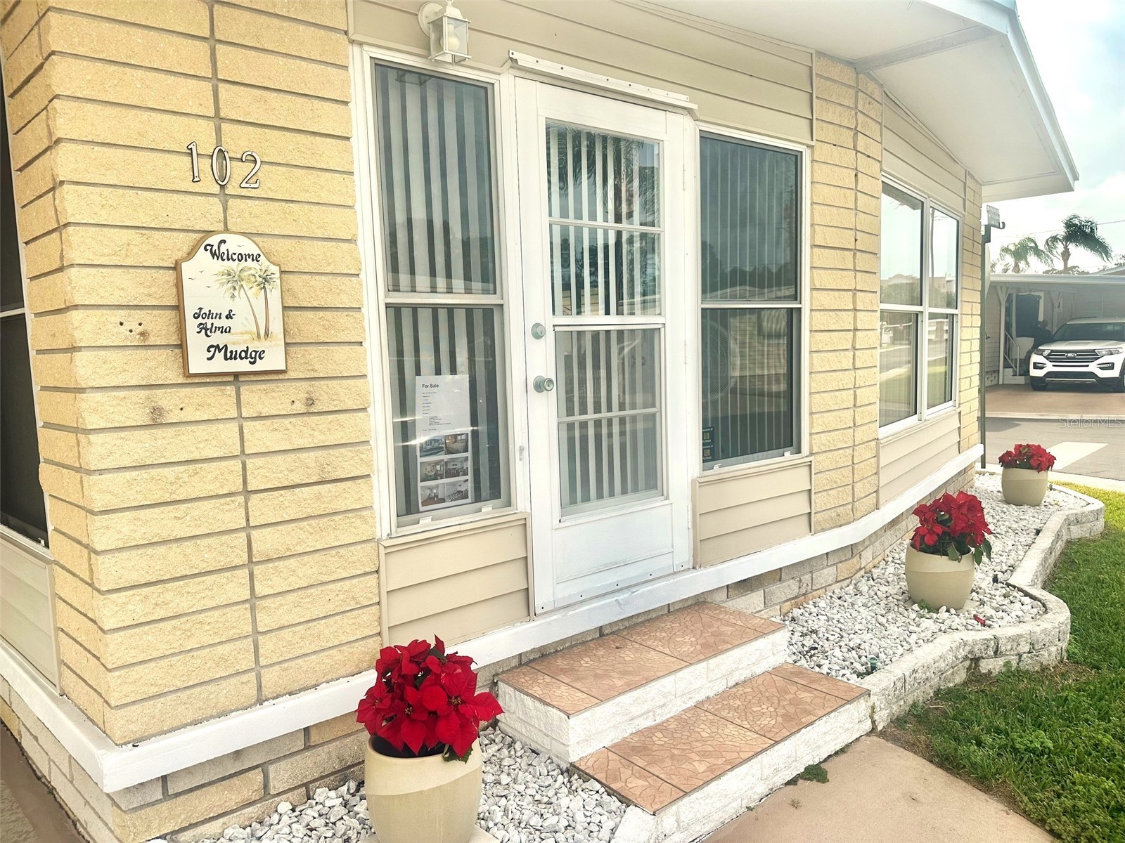 2000 E Bay Drive #102 Largo FL 33771 TB8469739 image1