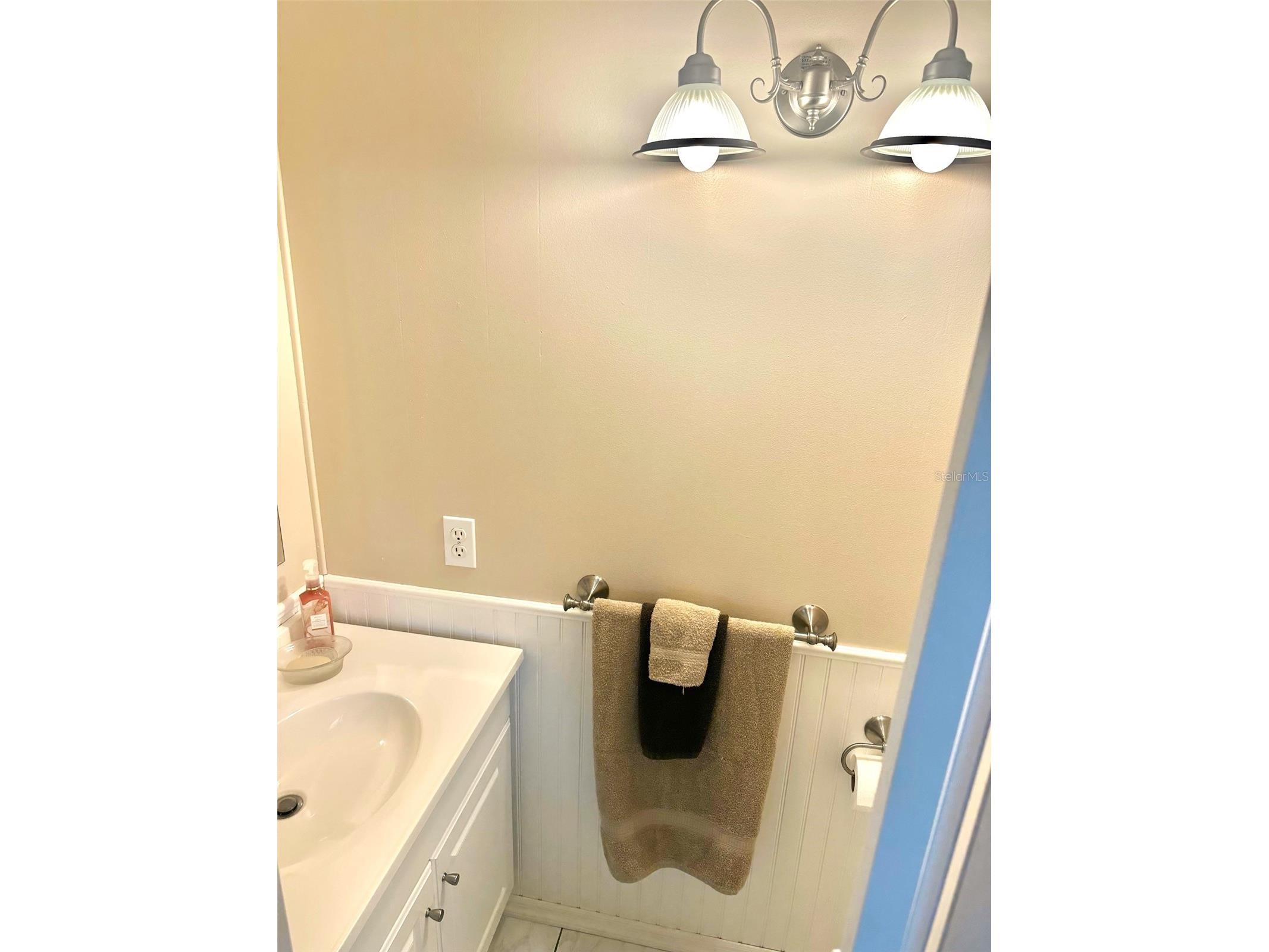 2000 E Bay Drive #102 Largo FL 33771 TB8469739 image12