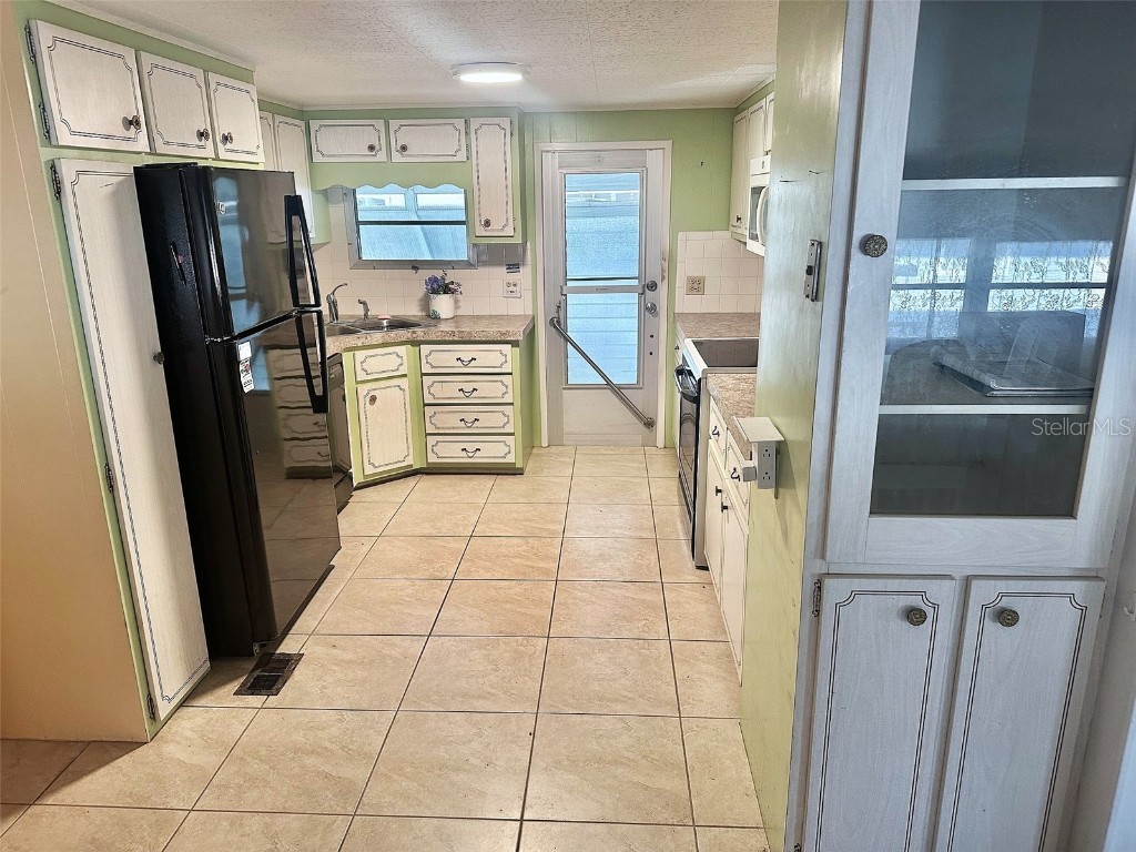 2000 E Bay Drive #103 Largo FL 33771 TB8446486 image3