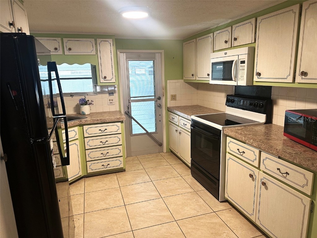 2000 E Bay Drive #103 Largo FL 33771 TB8446486 image4