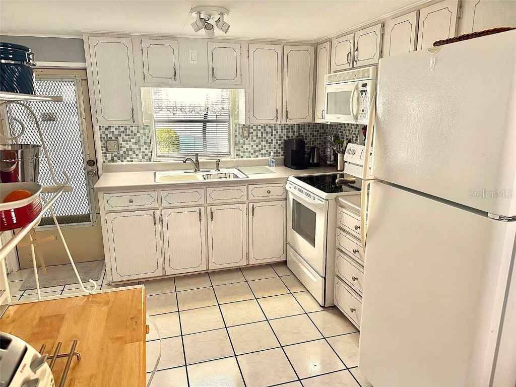 2000 E Bay Drive #112 Largo FL 33771 TB8348225 image4