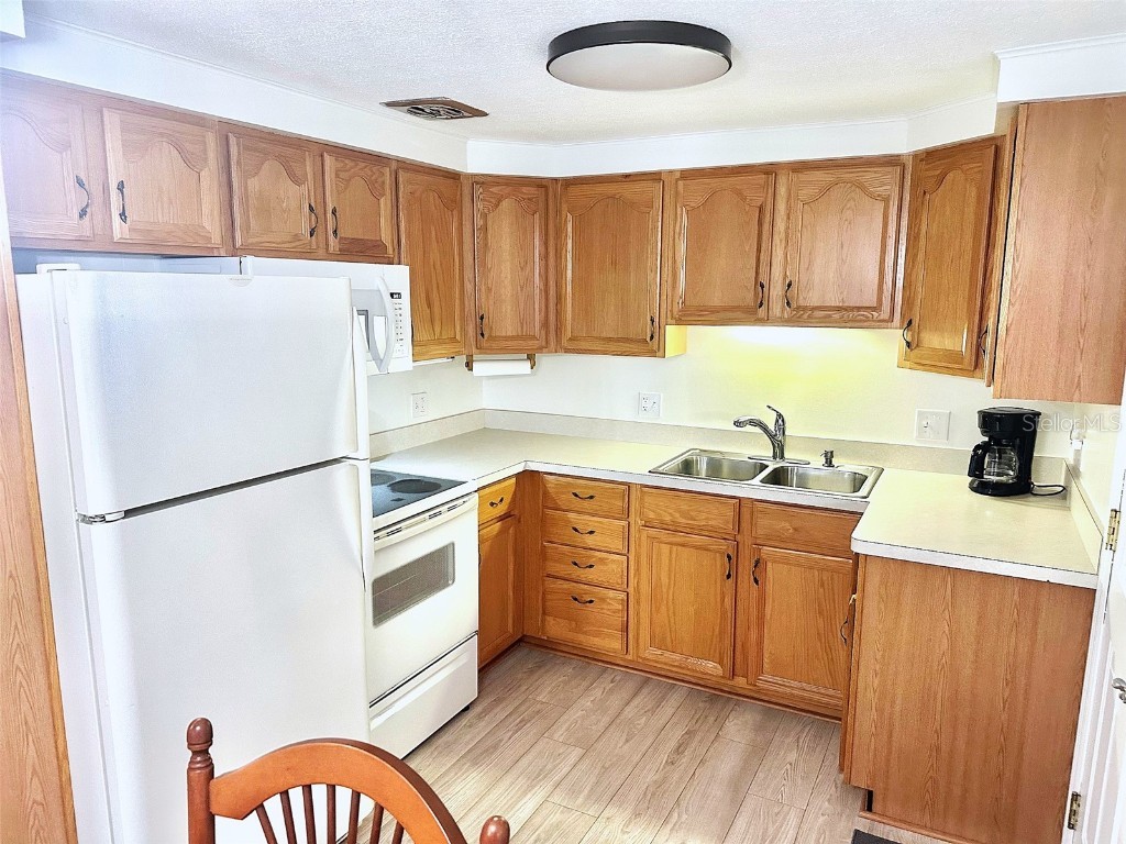 2000 E Bay Drive #83 Largo FL 33771 TB8450690 image3