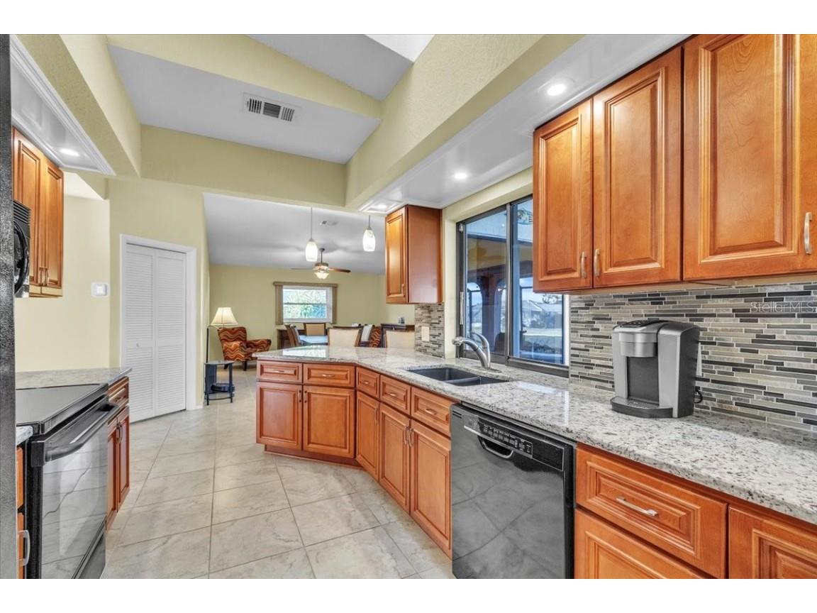 2000 El Cerito Court Punta Gorda FL 33950 - SAILFISH ESTUARY CANAL C7519126 image12
