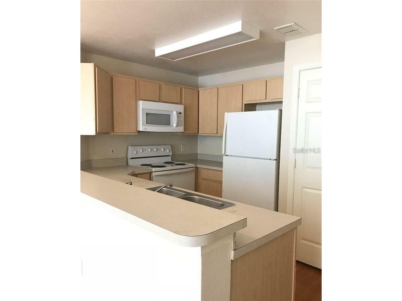 2000 Erving Circle #102 Ocoee FL 34761 O6281704 image3