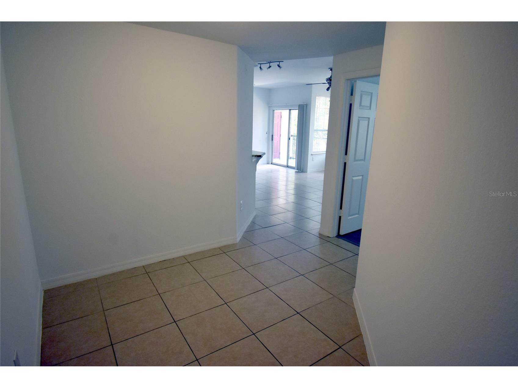 2000 Erving Circle #208 Ocoee FL 34761 O6379450 image5