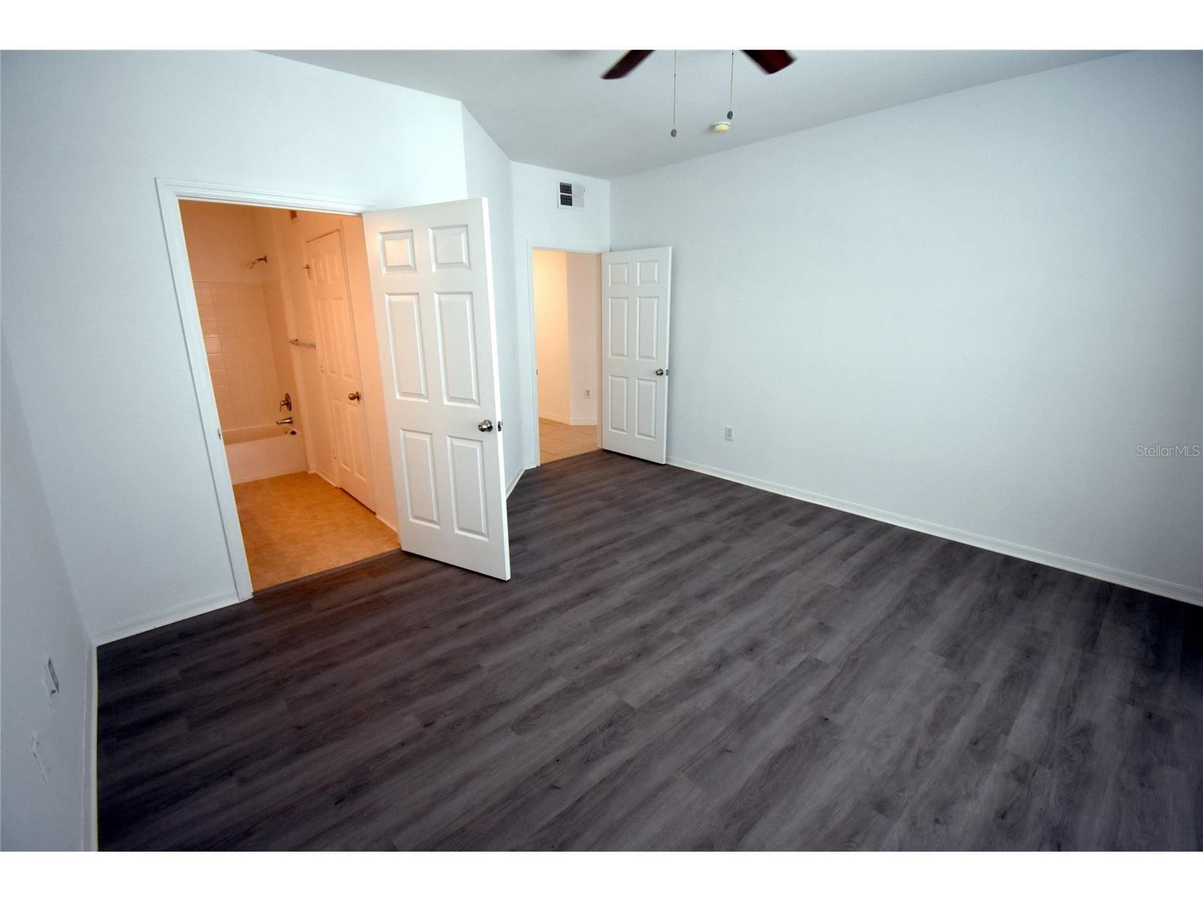 2000 Erving Circle #208 Ocoee FL 34761 O6379450 image8