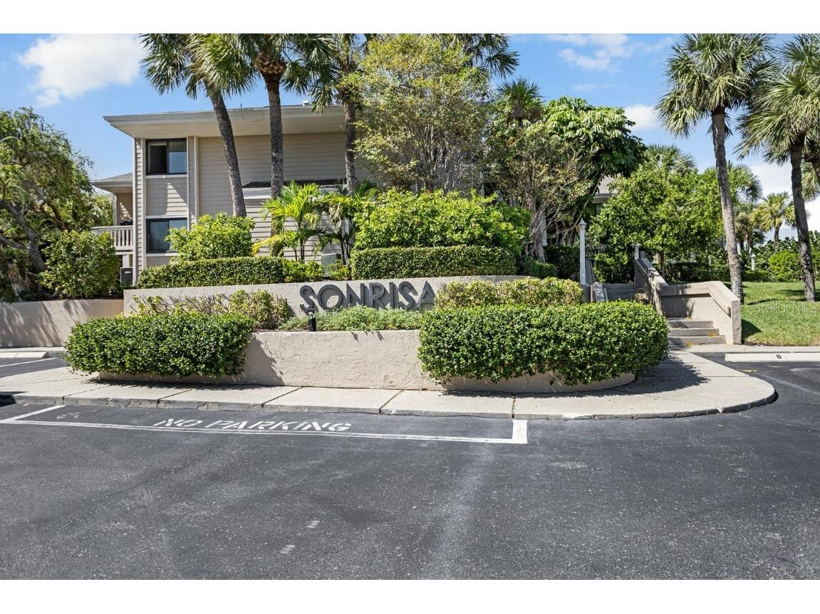 2000 Gulf Boulevard #11 Belleair Beach FL 33786 - GULF OF MEXICO U8218161 image1