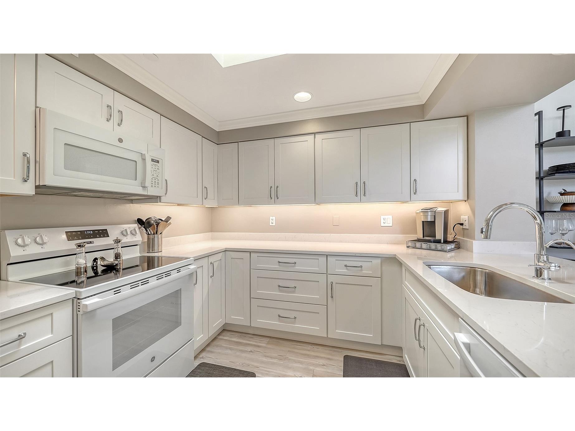 2000 Harbourside Drive #1501 Longboat Key FL 34228 A4684680 image16