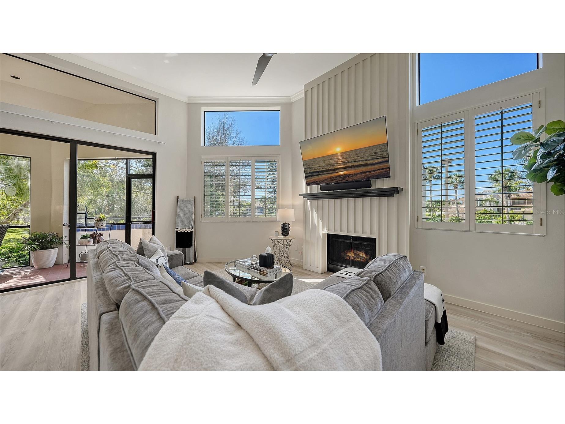2000 Harbourside Drive #1501 Longboat Key FL 34228 A4684680 image9