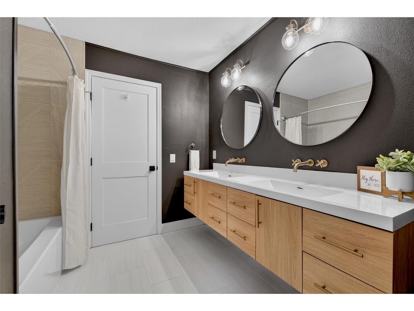 2000 Kansas Avenue NE Saint Petersburg FL 33703 TB8453509 image21