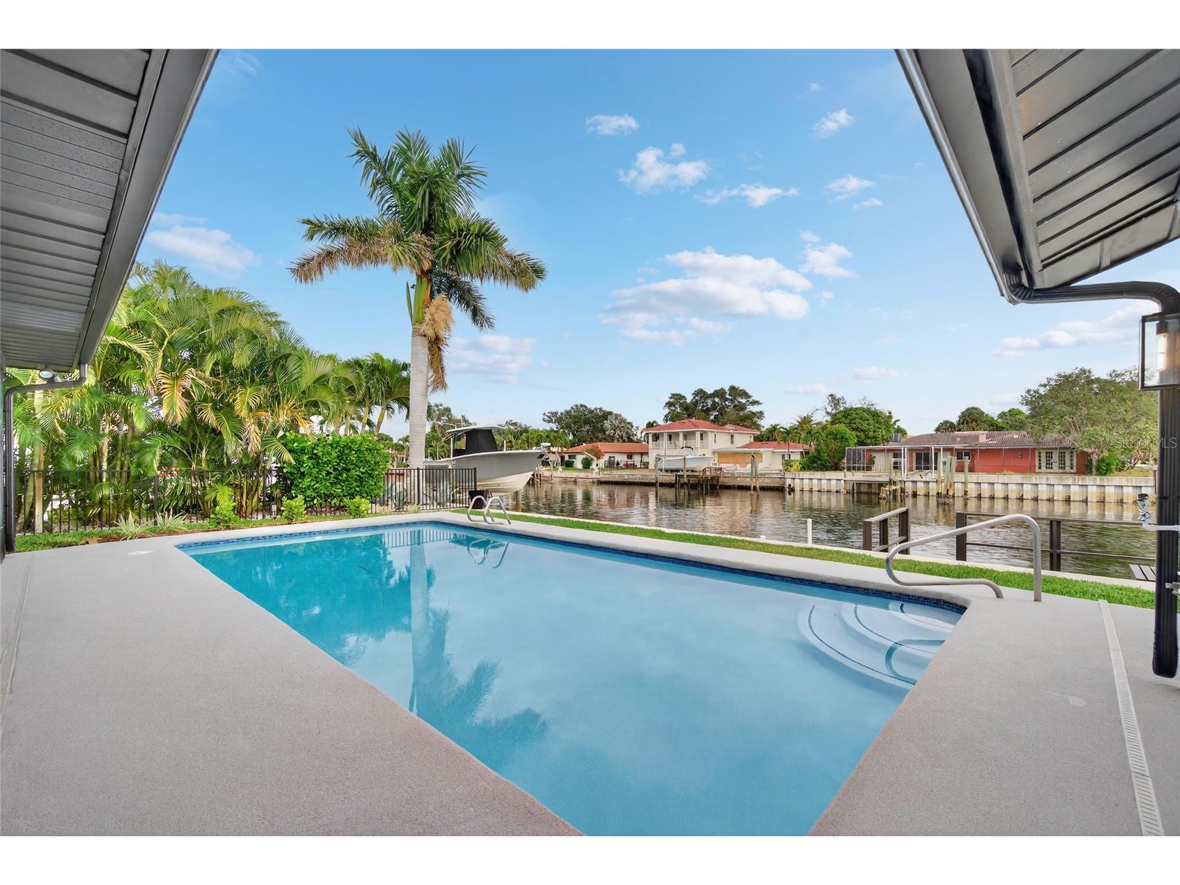 2000 Kansas Avenue NE Saint Petersburg FL 33703 TB8453509 image35