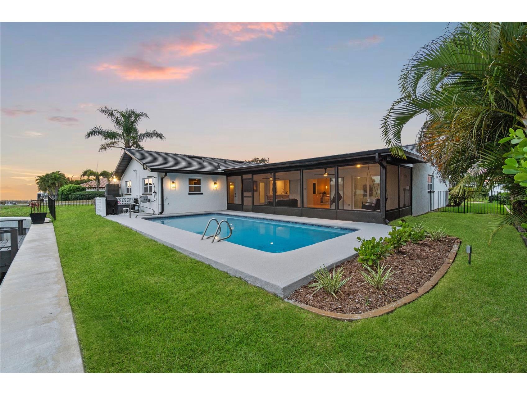 2000 Kansas Avenue NE Saint Petersburg FL 33703 TB8453509 image39