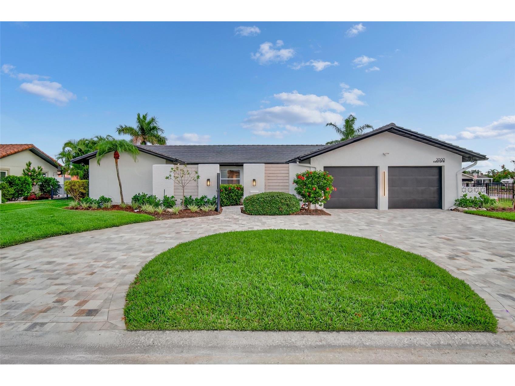 2000 Kansas Avenue NE Saint Petersburg FL 33703 TB8453509 image60