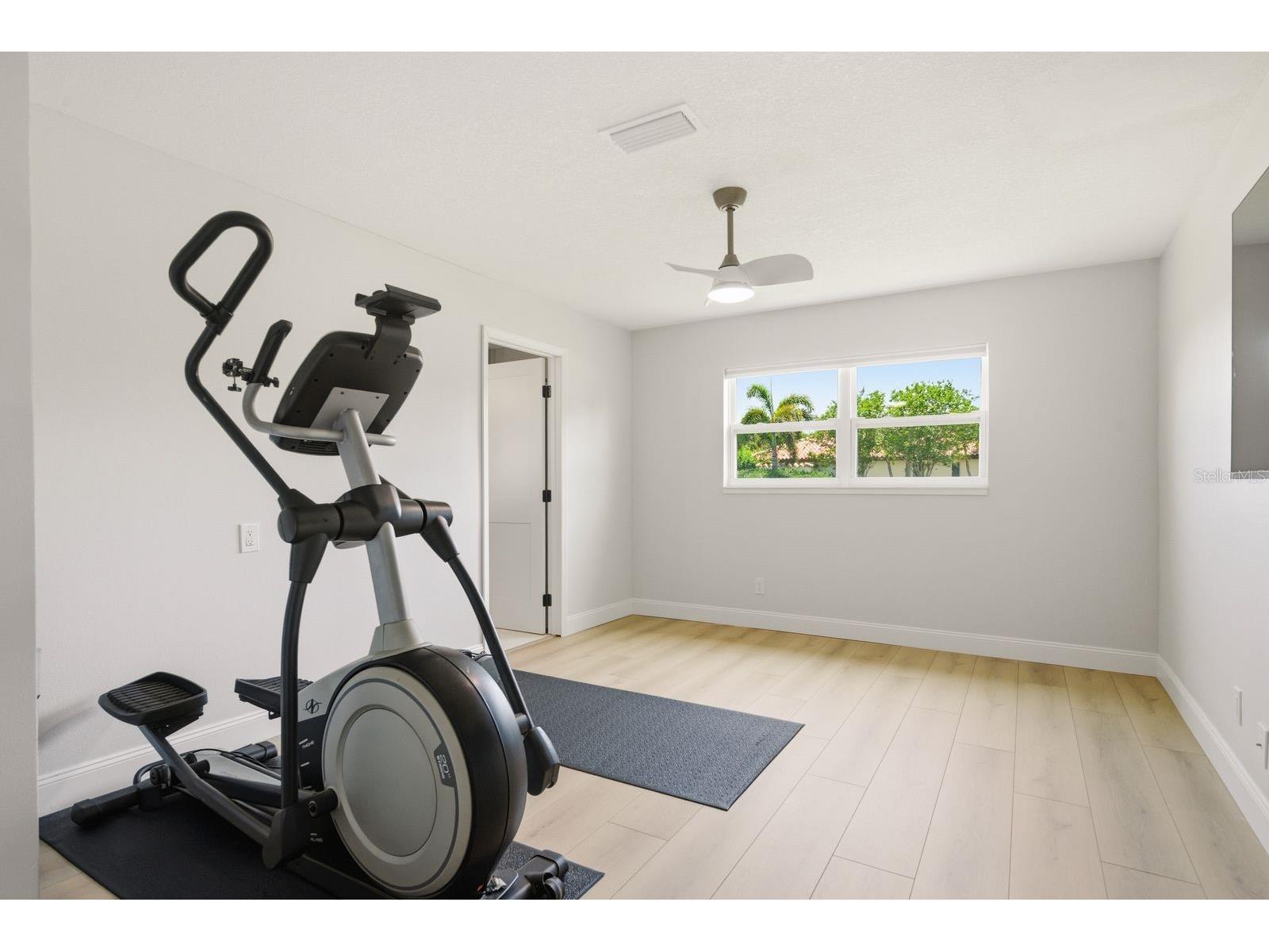 2000 Kansas Avenue NE Saint Petersburg FL 33703 TB8505337 image28