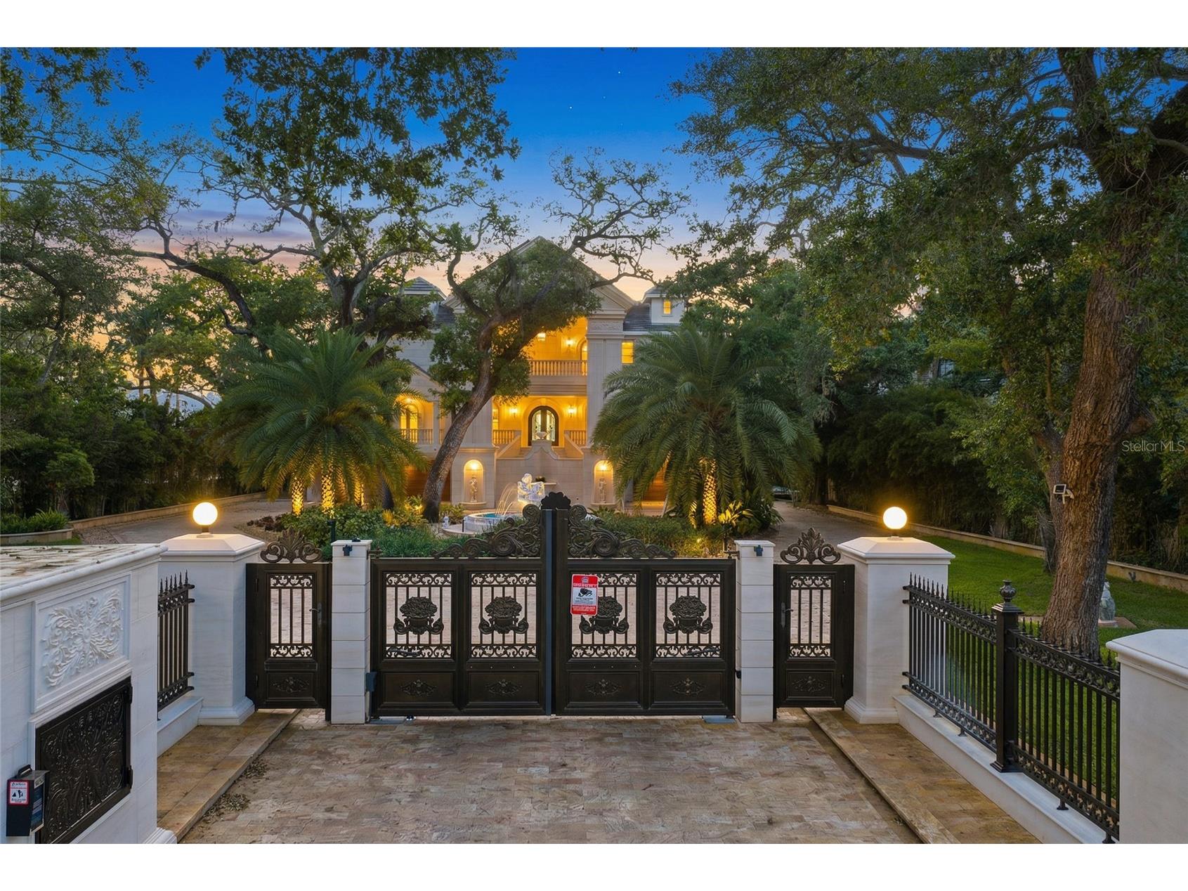 2000 Park Street N Saint Petersburg FL 33710 TB8495795 image3