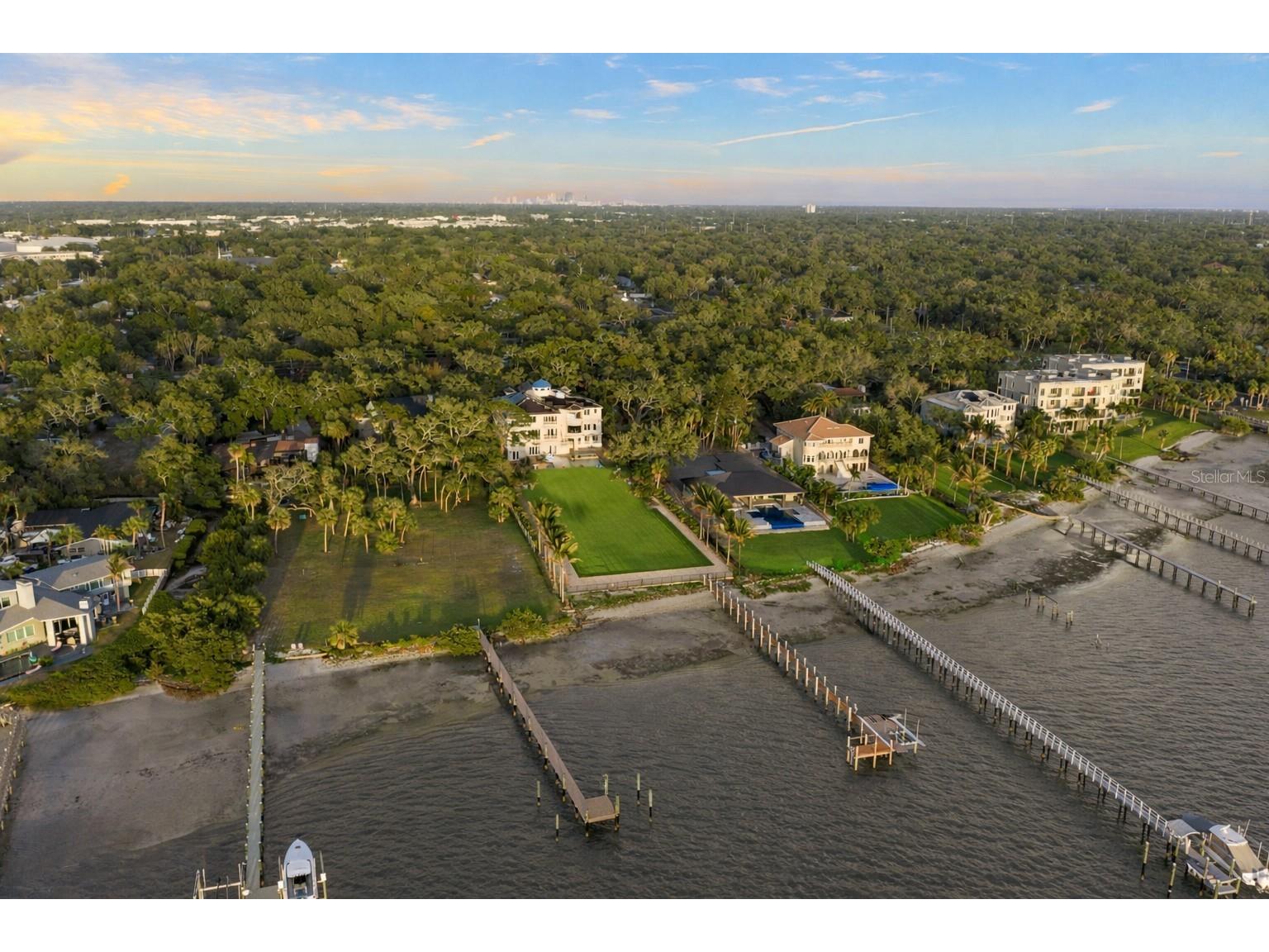 2000 Park Street N Saint Petersburg FL 33710 TB8495795 image93
