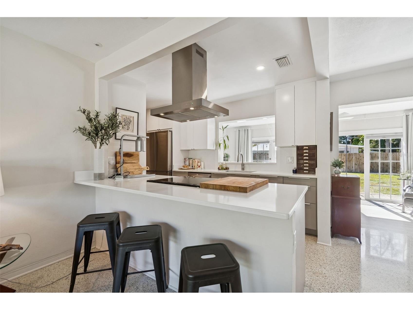 2000 Serpentine Circle S Saint Petersburg FL 33712 TB8470786 image22