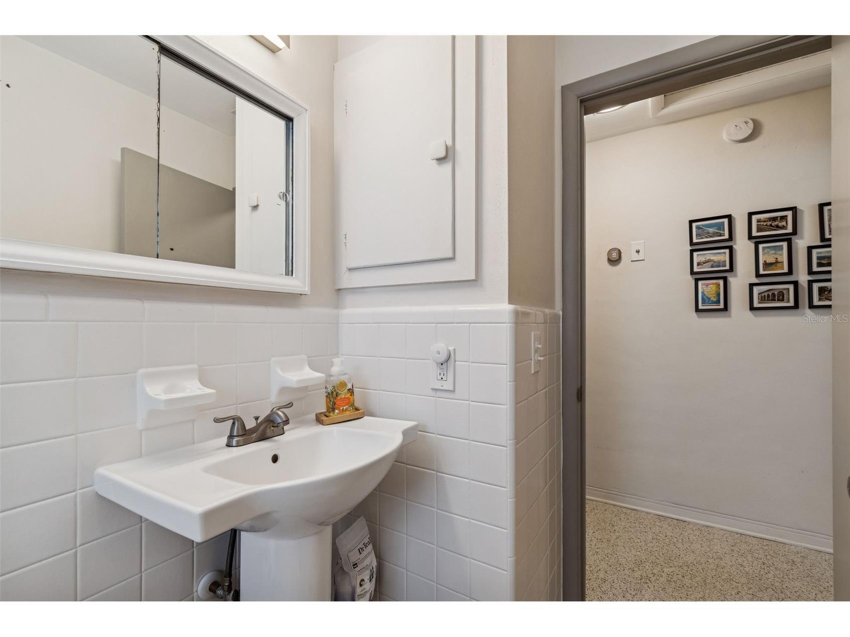 2000 Serpentine Circle S Saint Petersburg FL 33712 TB8470786 image53