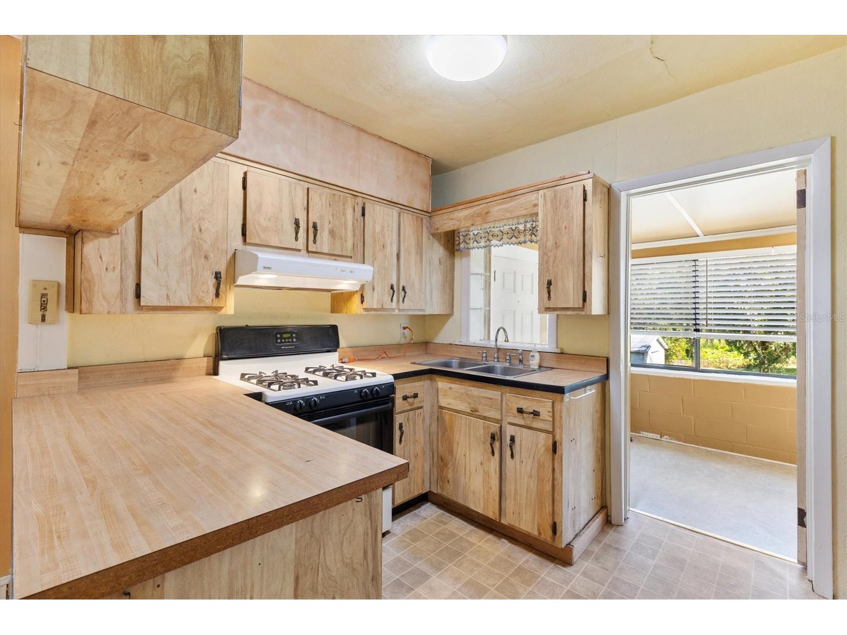 2000 South Street Leesburg FL 34748 - LAKE HOLLYWOOD G5114284 image9