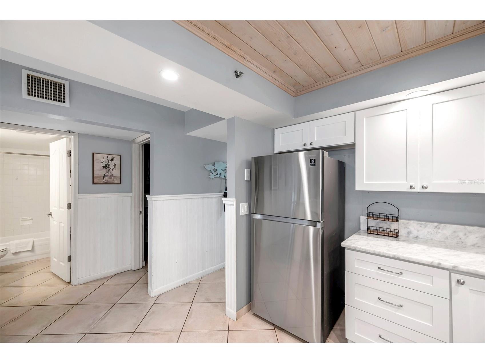 20000 Gulf Boulevard #305 Indian Shores FL 33785 - GULF OF MEXICO TB8495972 image11