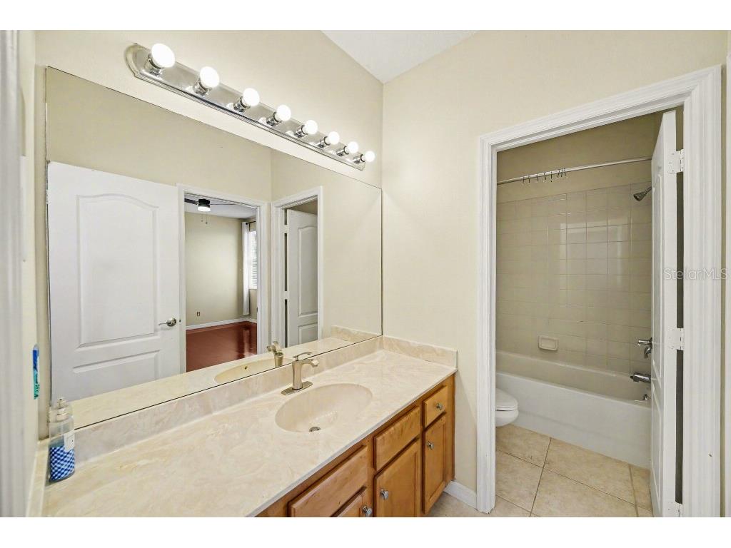 20009 Oakflower Avenue Tampa FL 33647 TB8532244 image26