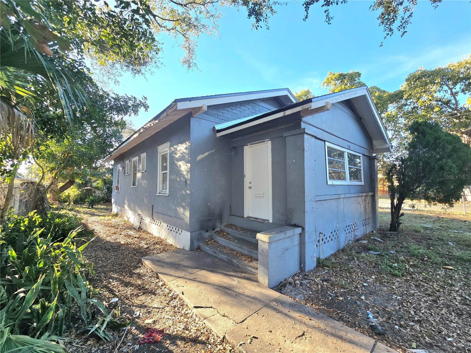 2001 11th Street S Saint Petersburg FL 33705 TB8484508 image1