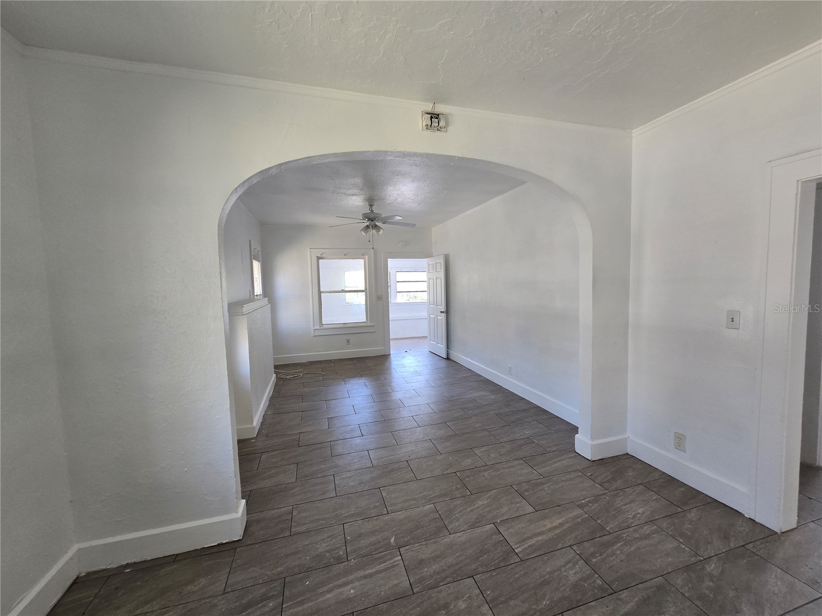 2001 11th Street S Saint Petersburg FL 33705 TB8484508 image6