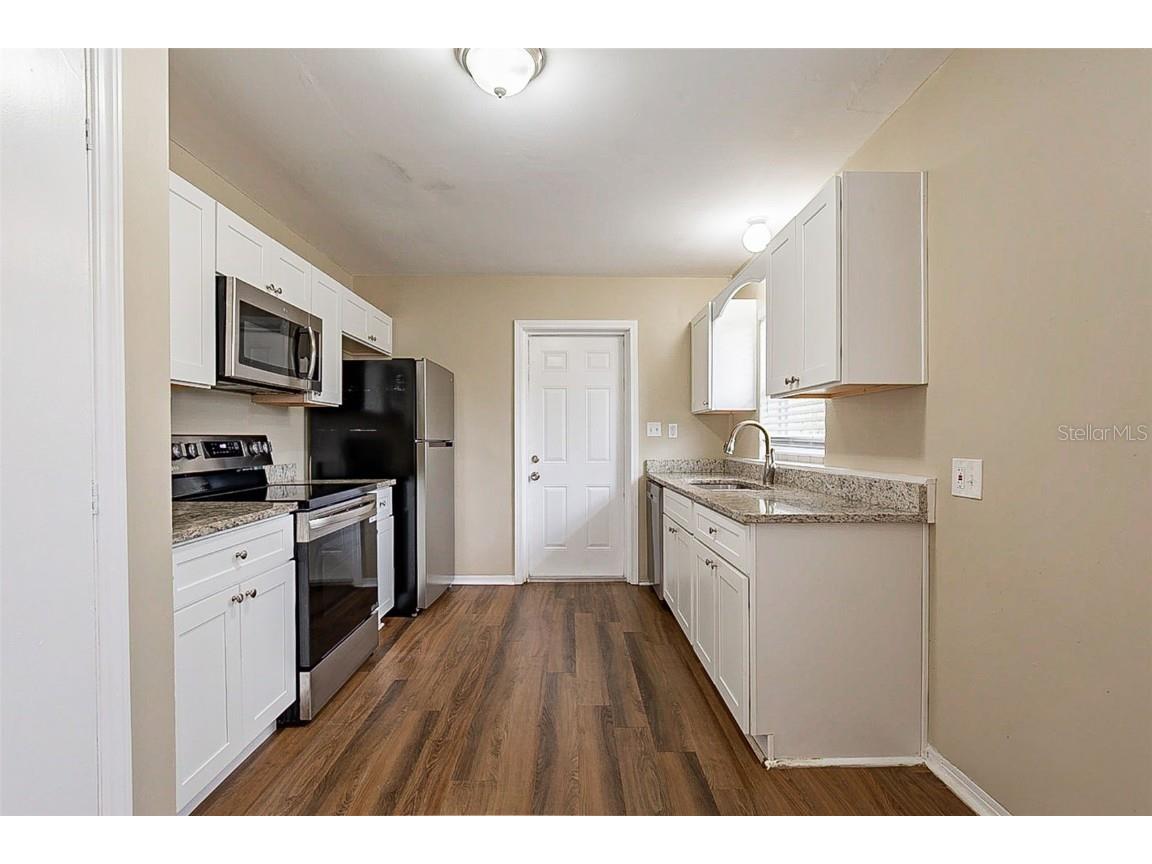 2001 16th Street S Saint Petersburg FL 33705 O6299278 image3