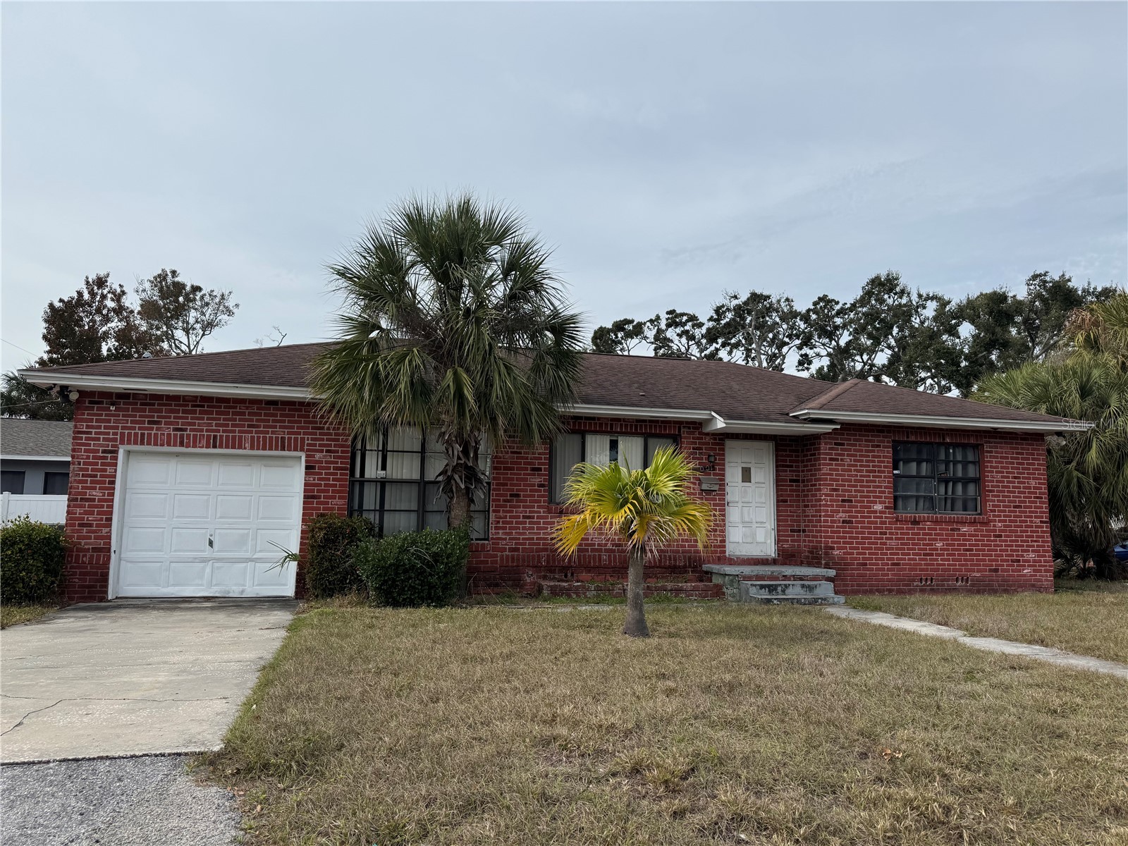 2001 30th Street S Saint Petersburg FL 33712 TB8483203 image1