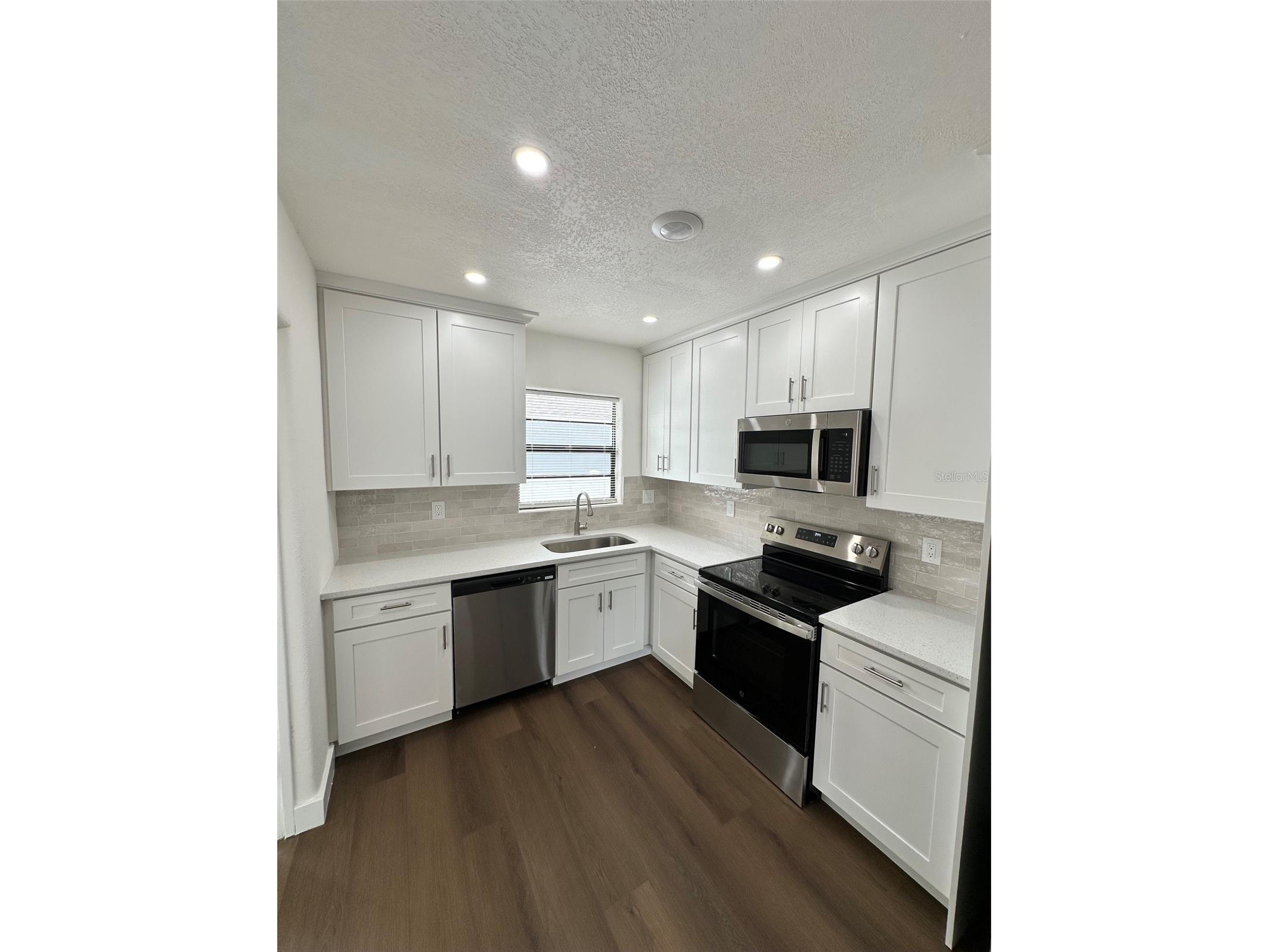 2001 30th Street S Saint Petersburg FL 33712 TB8514381 image13