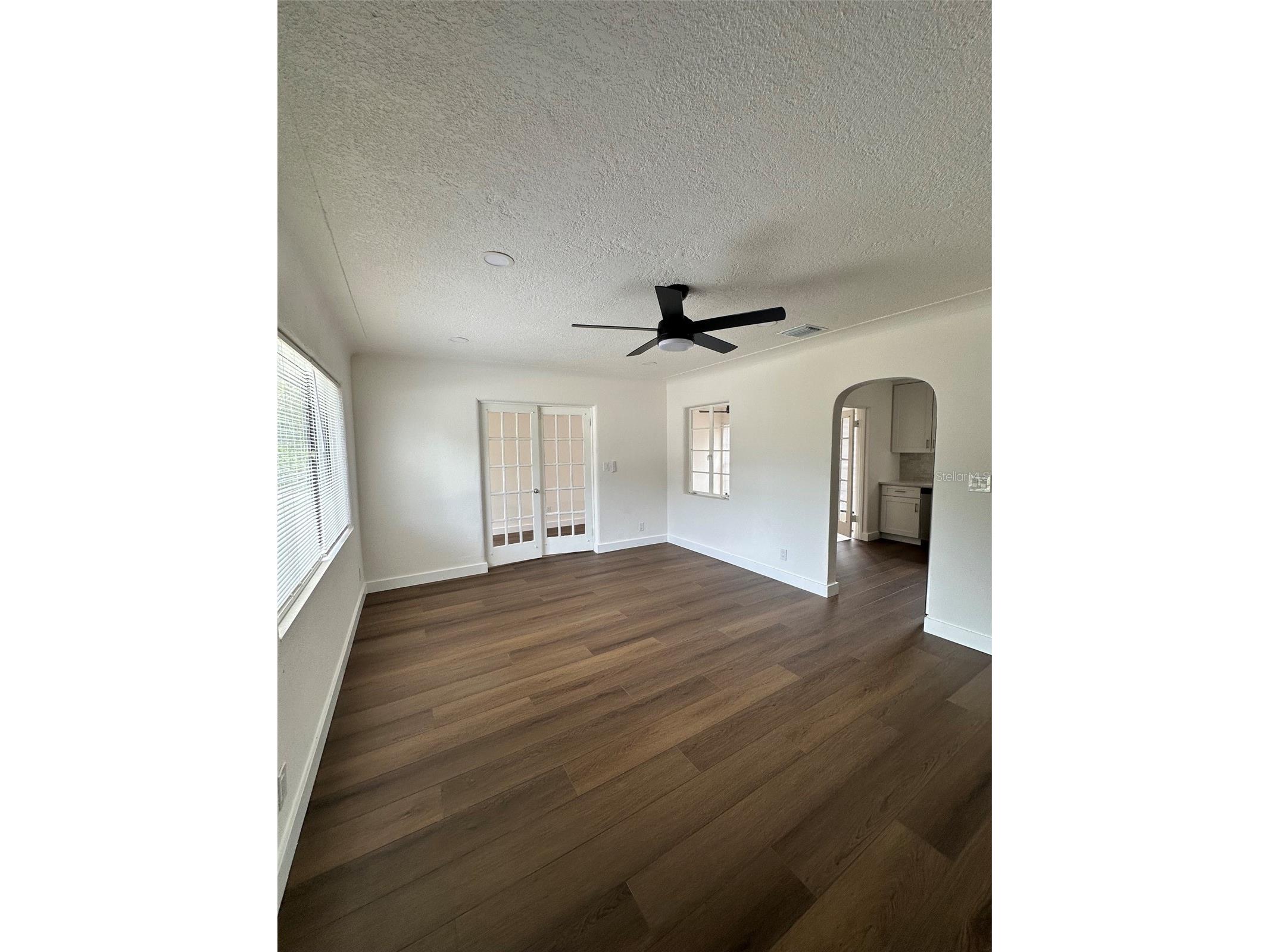 2001 30th Street S Saint Petersburg FL 33712 TB8514381 image7
