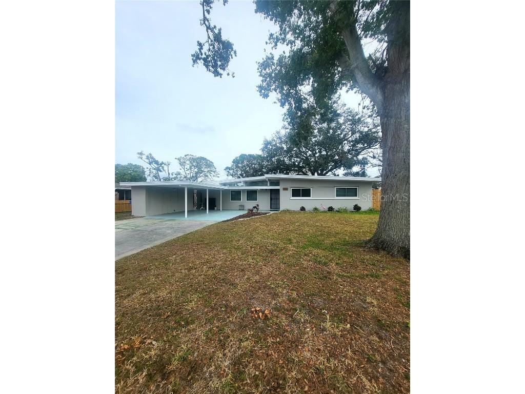 2001 32nd Street W Bradenton FL 34205 A4636579 image1