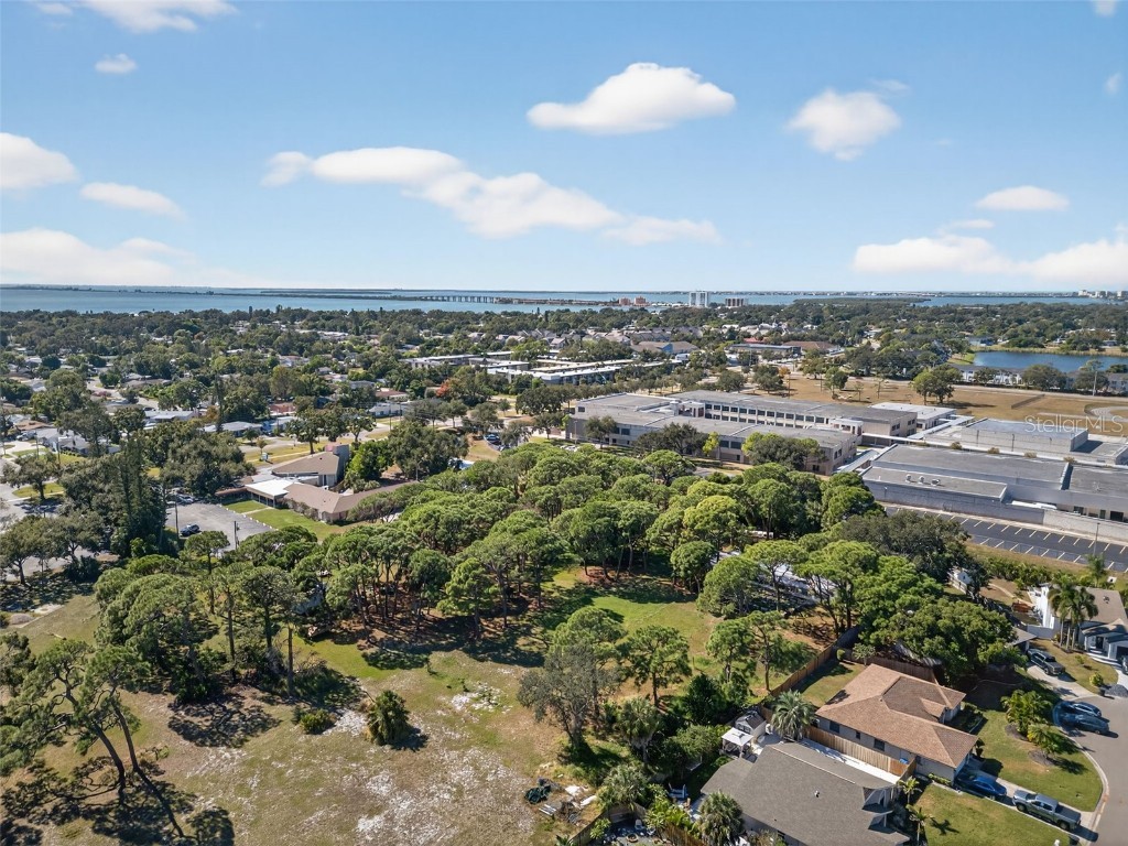 2001 62nd Avenue S Saint Petersburg FL 33712 TB8447764 image11