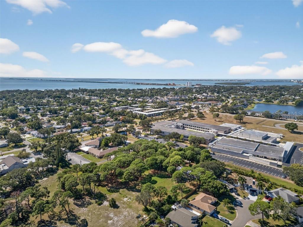 2001 62nd Avenue S Saint Petersburg FL 33712 TB8447764 image12