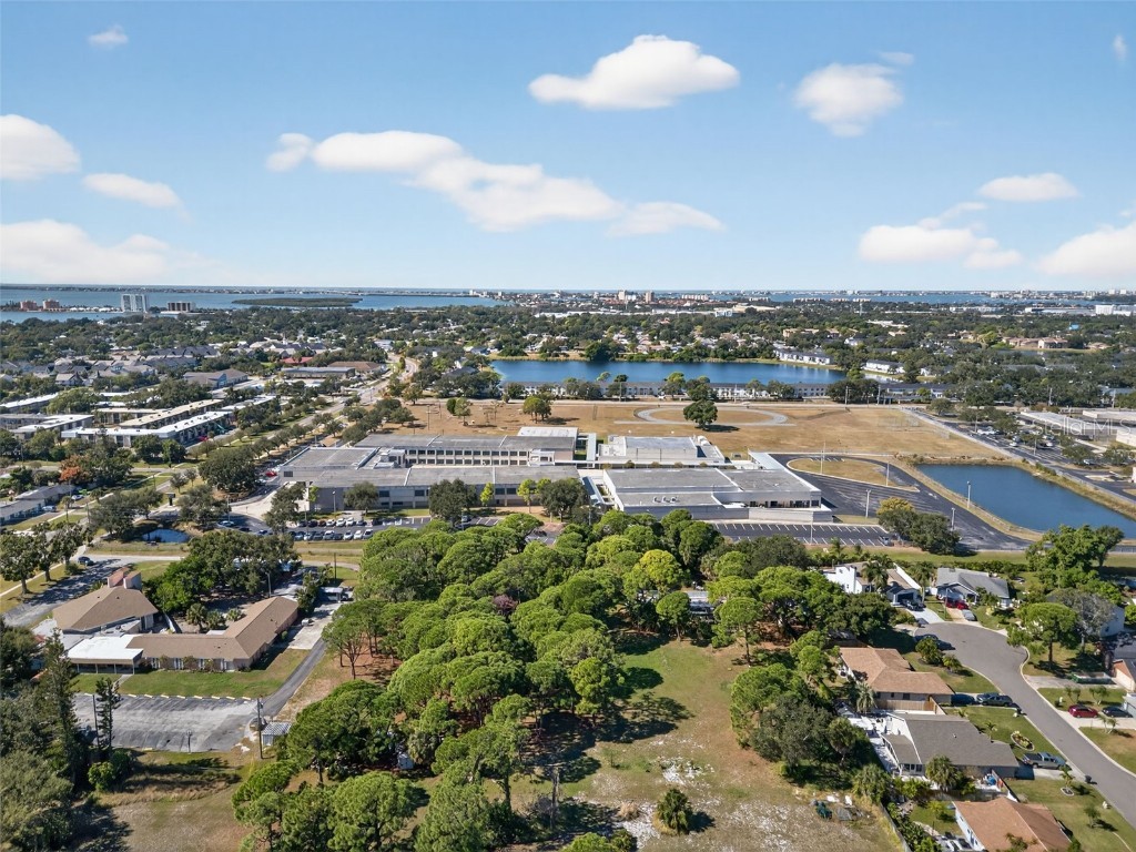 2001 62nd Avenue S Saint Petersburg FL 33712 TB8447764 image17