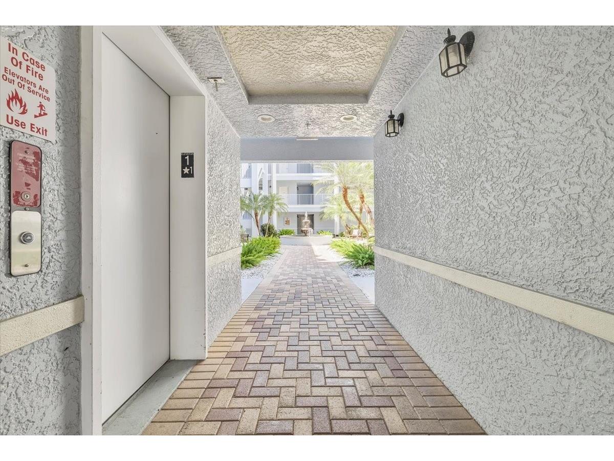 2001 Bal Harbor Boulevard #2207 Punta Gorda FL 33950 C7525449 image32