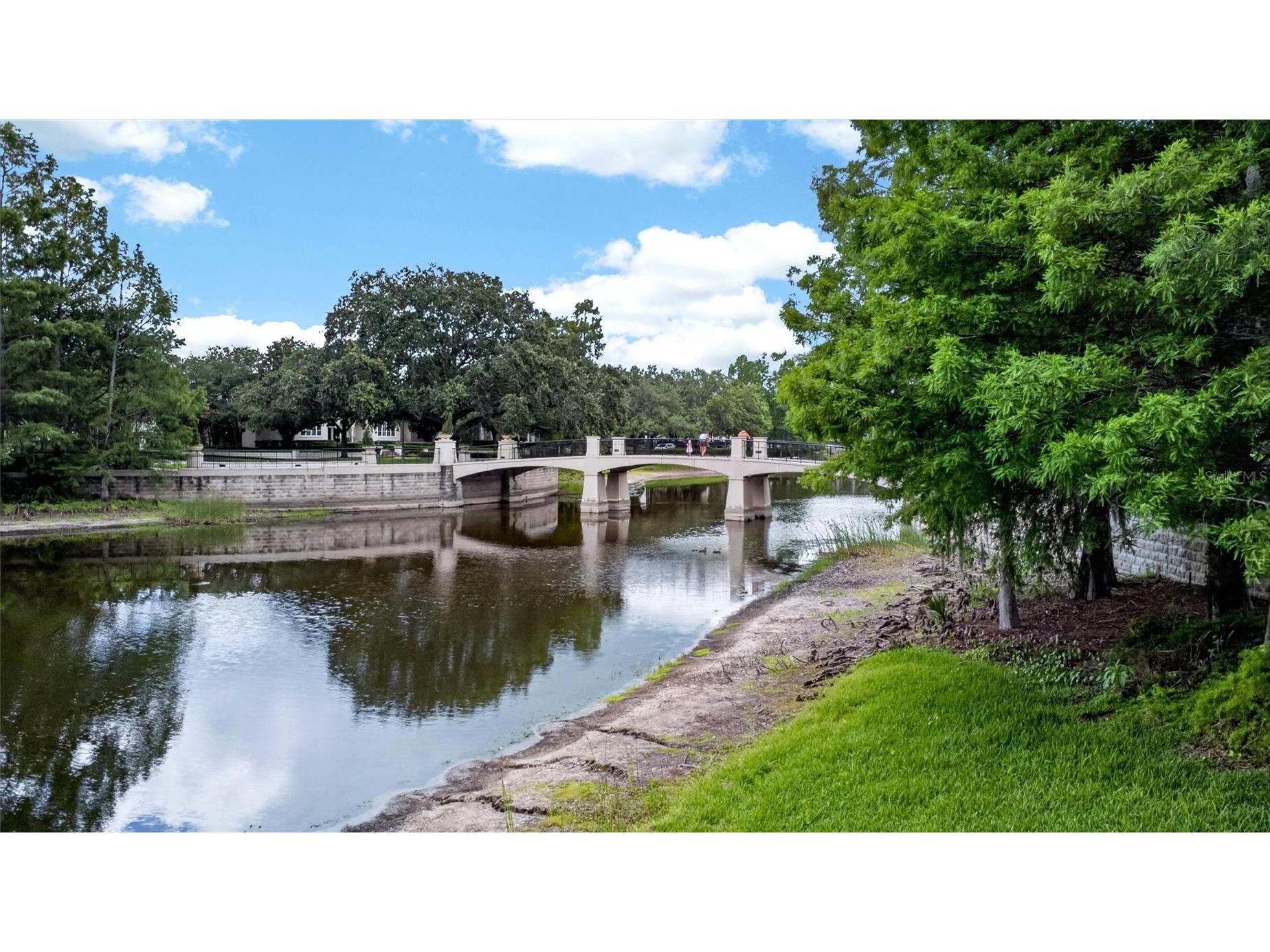 2001 Biddle Alley Orlando FL 32814 FC318719 image81
