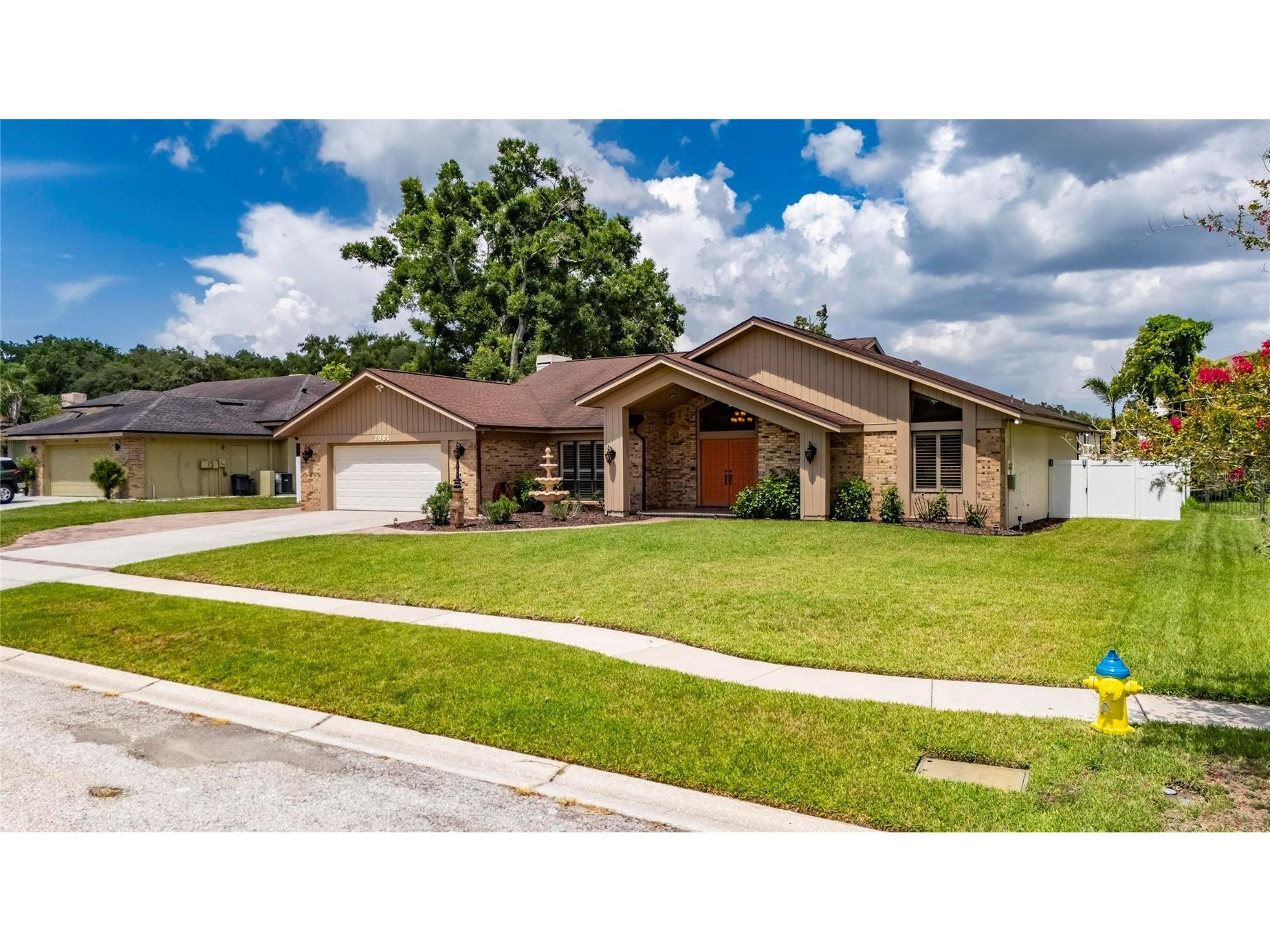 2001 Cimmaron Run Drive Valrico FL 33594 TB8520882 image2