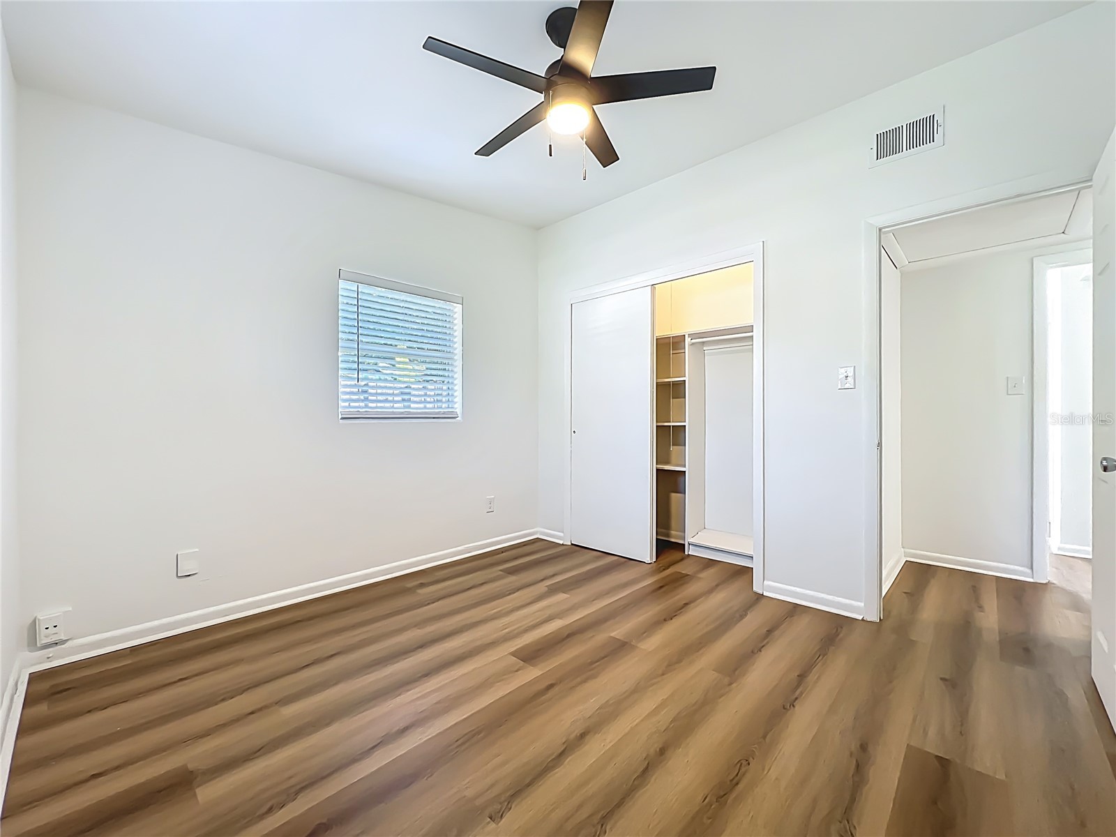 2001 Conway Gardens Road Orlando FL 32806 O6401052 image6